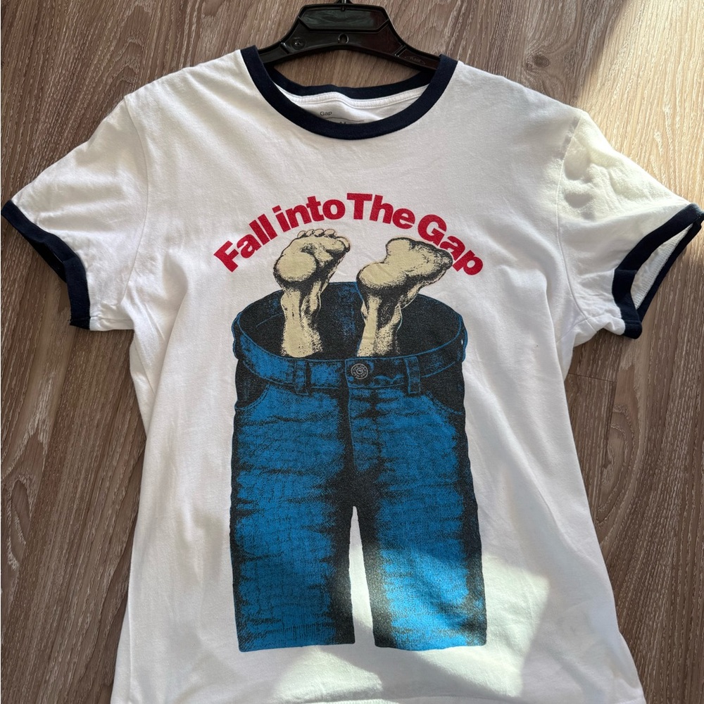 GAP White Tee with Black Trim